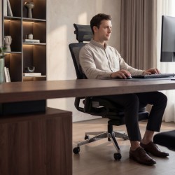 Fotel ergonomiczny z podnóżkiem Expert 9.3 Black