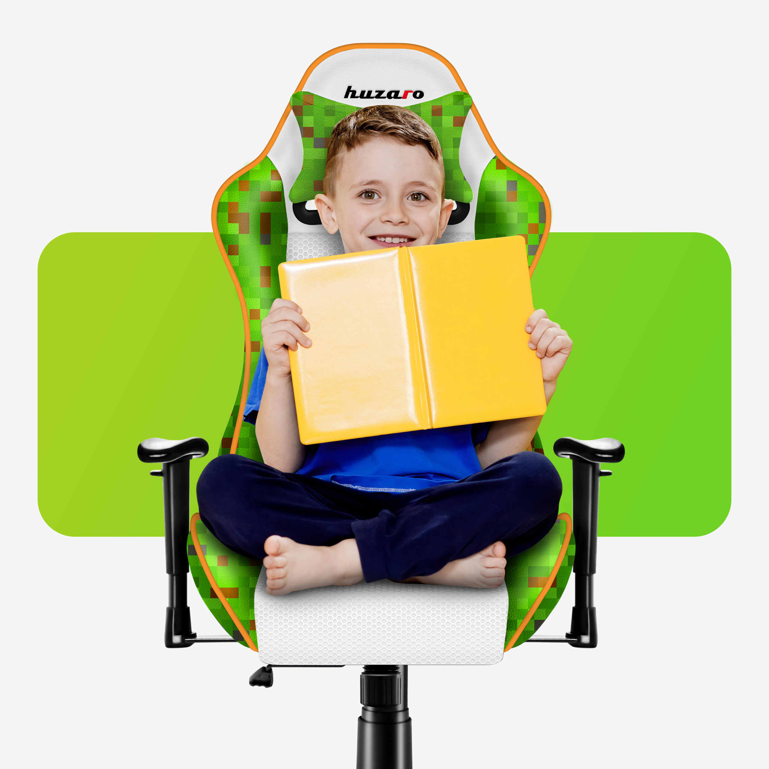 Ranger 6.0 z dzieckiem trzymającym książkę