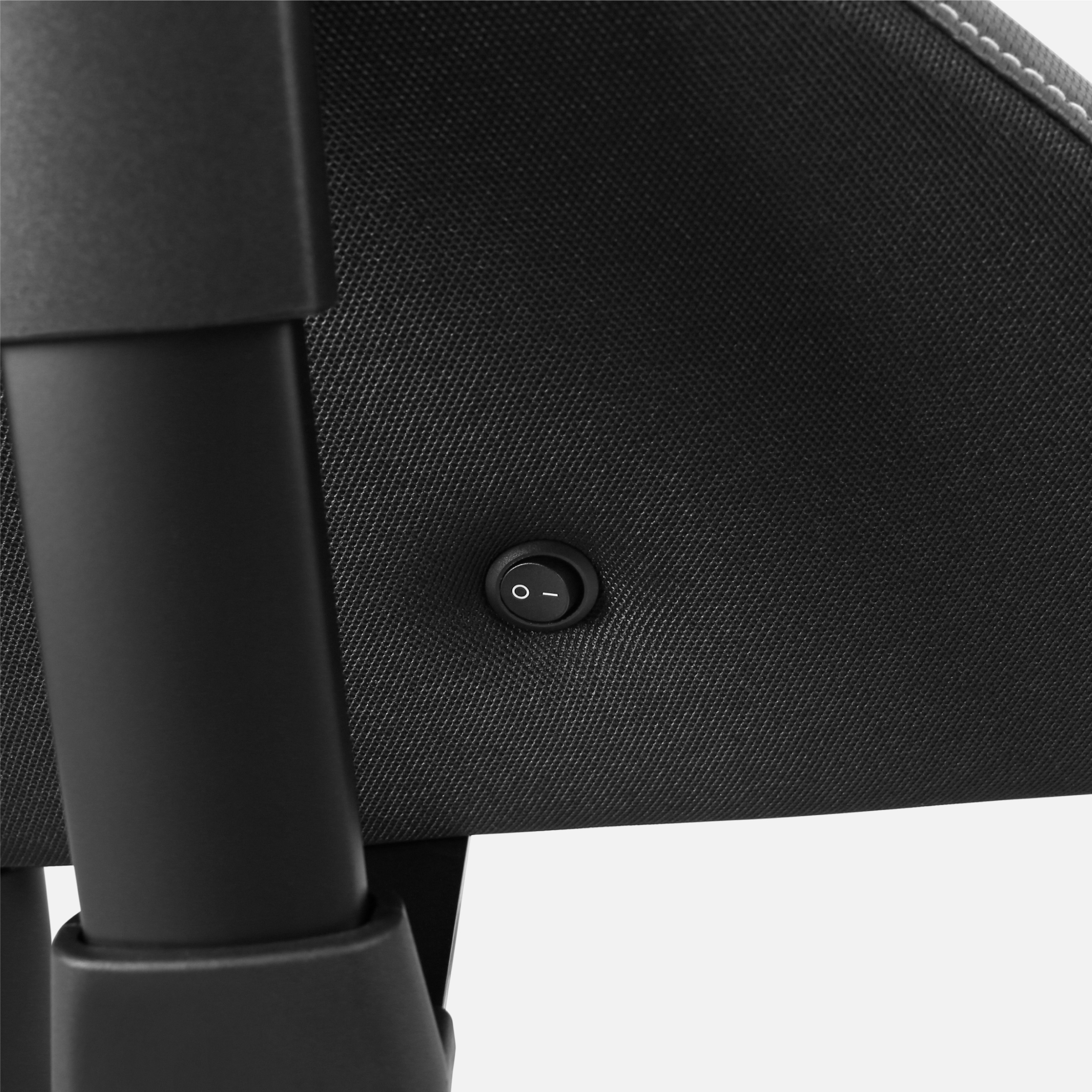 Przycisk włączania/wyłączania Combat 7.6