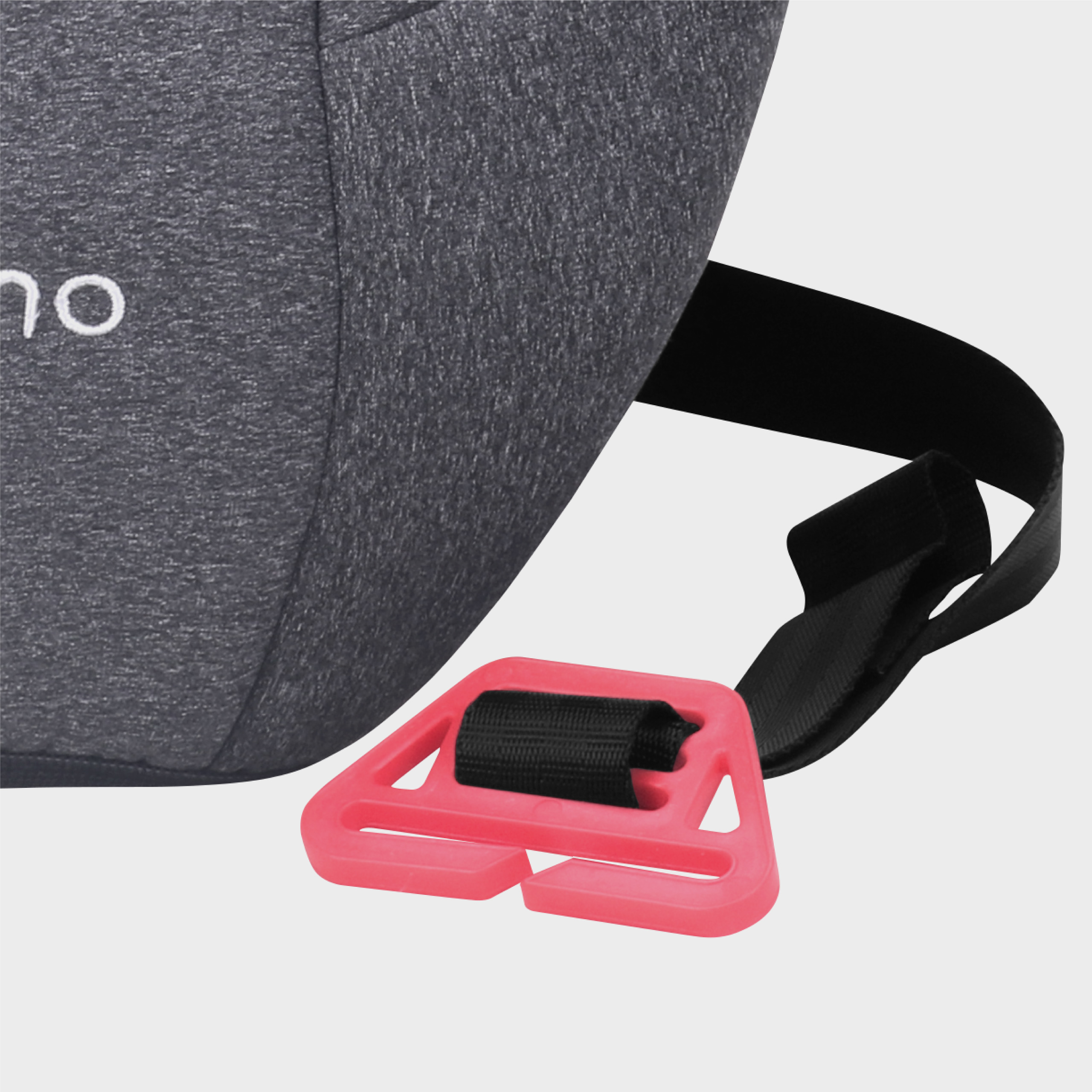 Czerwona prowadnica pasa w foteliku Cabby 25