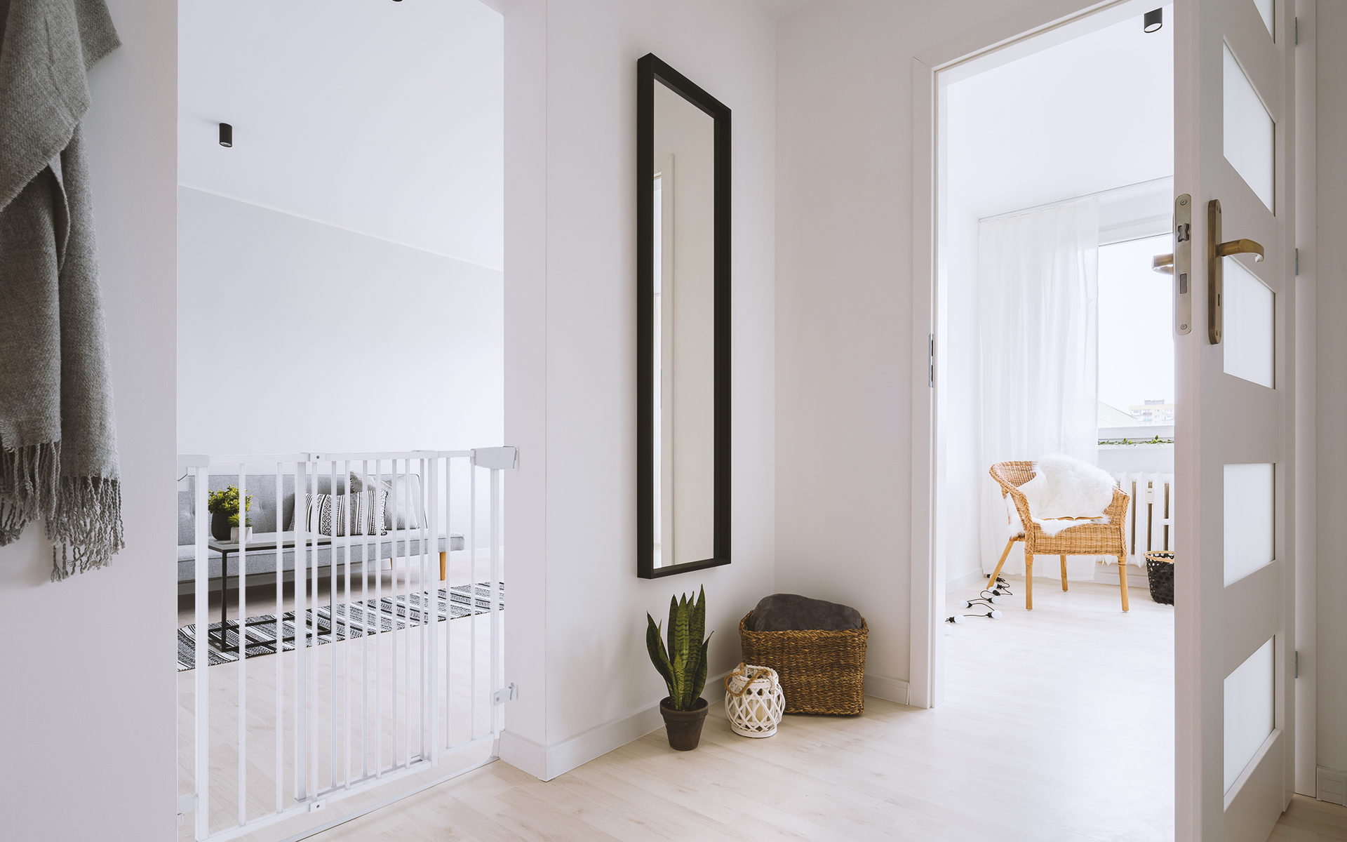 Bramka zamontowana we framudze