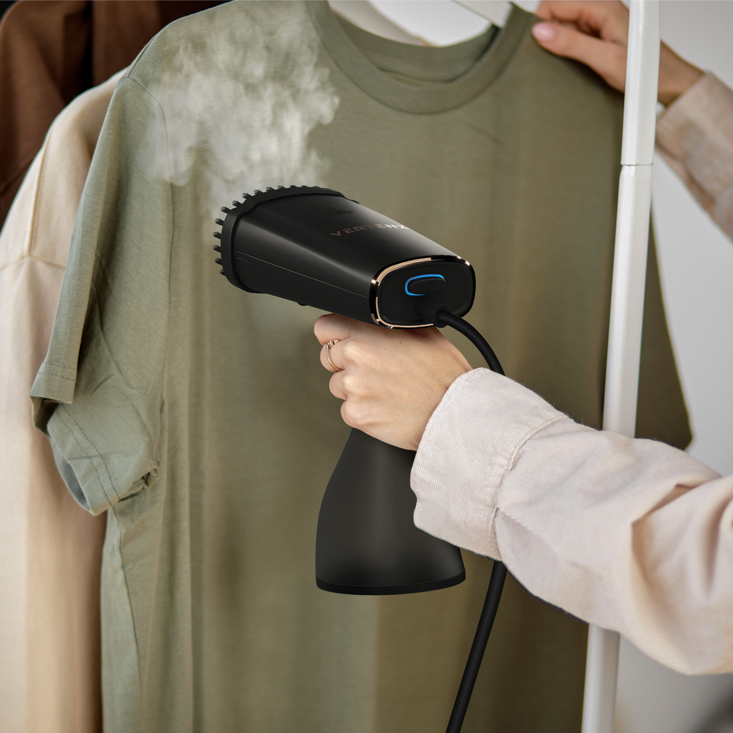 Parownica do ubrań Aura 40 do prasowanie koszulki